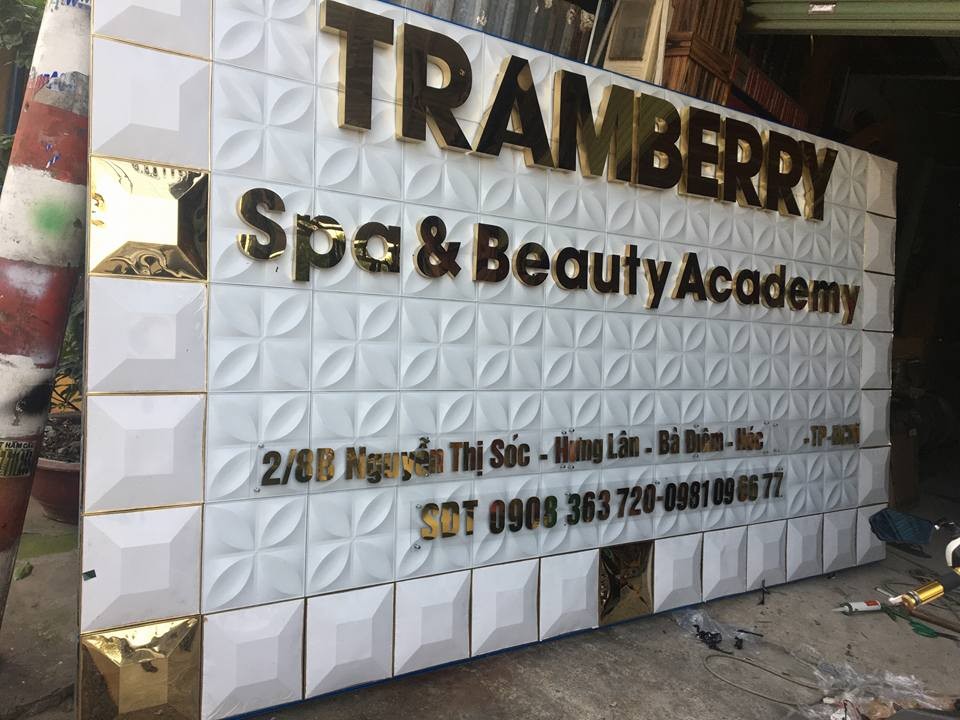 Thiết kế bảng hiệu tấm ốp 3D độc đáo tại HCM
