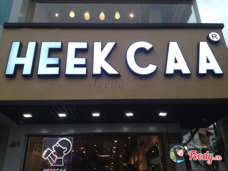 Lựa chọn mẫu bảng hiệu HCM đẹp, hiệu quả